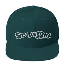 Carica l&#39;immagine nel visualizzatore di Gallery, StudsRin™ Snapback Hat
