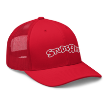 Carica l&#39;immagine nel visualizzatore di Gallery, StudsRin™ Trucker Cap
